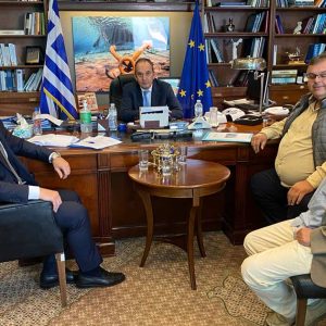 Στον Πλακιωτάκη ο Μπαραλιάκος με τον Πρόεδρο του Λιμενικού Ταμείου – Για τη σύσταση Λιμεναρχείου Πιερίας και του νέου κτιρίου