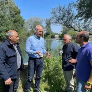 Ο Βουλευτής Πιερίας Φώντας Μπαραλιάκος στον νέο διπλό αγωγό άρδευσης στο «Καβάκι» Αιγινίου