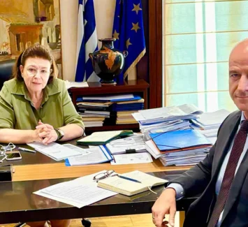 Στην Υπουργό Πολιτισμού ο Φώντας Μπαραλιάκος για το Κάστρο του Πλαταμώνα