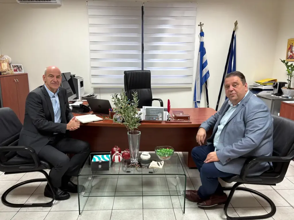 Στις Διευθύνσεις Πρωτοβάθμιας & Δευτεροβάθμιας Εκπαίδευσης Πιερίας ο Βουλευτής Φώντας Μπαραλιάκος 