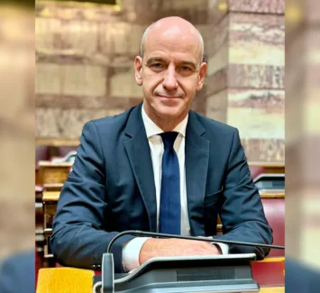Κοσμήτορας της Βουλής των Ελλήνων εκλέχθηκε ο Φώντας Μπαραλιάκος