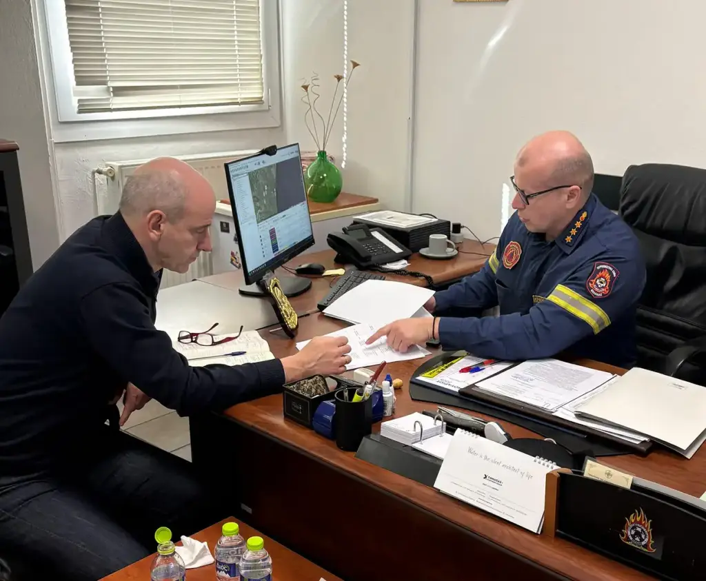 Φώντας Μπαραλιάκος: Ενισχύεται η Πυροσβεστική Υπηρεσία Πιερίας ενόψει αντιπυρικής περιόδου - Παρελήφθησαν δύο νέα οχήματα 3 Φώντας Μπαραλιάκος: Ενισχύεται η Πυροσβεστική Υπηρεσία Πιερίας ενόψει αντιπυρικής περιόδου – Παρελήφθησαν δύο νέα οχήματα