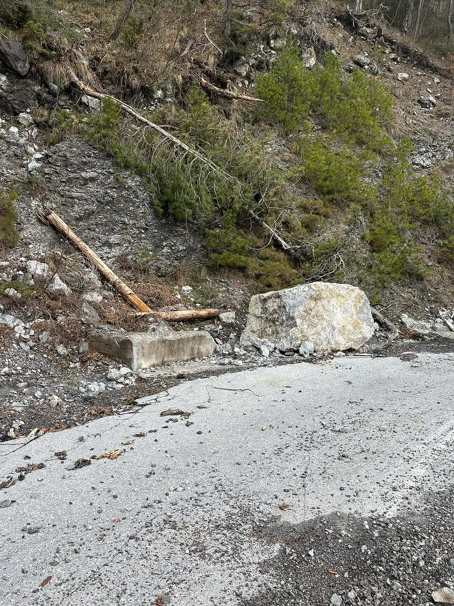 Φώντας Μπαραλιάκος: Συντονισμένη αυτοψία με τους αρμόδιους στον δρόμο προς τα Πριόνια για την αντιμετώπιση της κατολίσθησης  