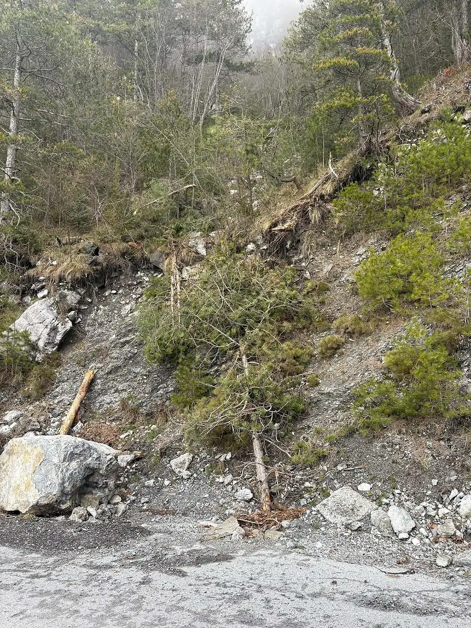Φώντας Μπαραλιάκος: Συντονισμένη αυτοψία με τους αρμόδιους στον δρόμο προς τα Πριόνια για την αντιμετώπιση της κατολίσθησης  