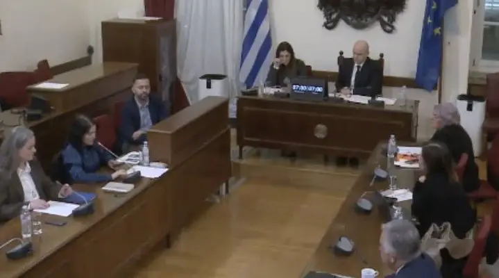 1η συνεδρίαση της Επιτροπής Βιβλιοθήκης της Βουλής υπό την προεδρία του Ξενοφώντα Μπαραλιάκου